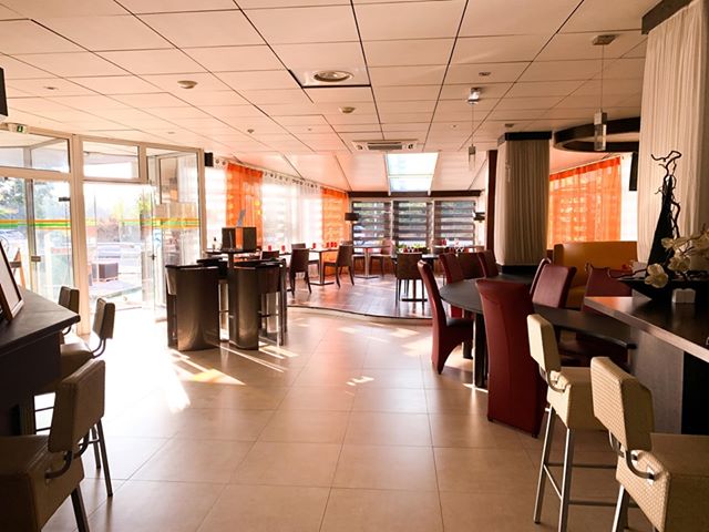 Bar – Lounge Bar – Lounge