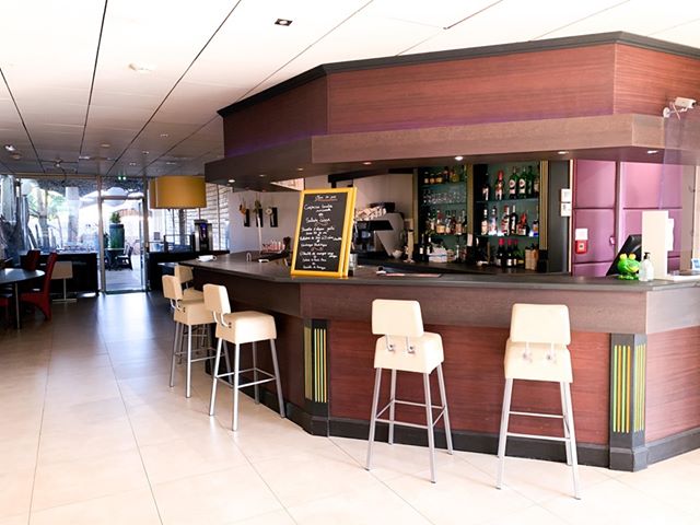 Bar – Lounge Bar – Lounge